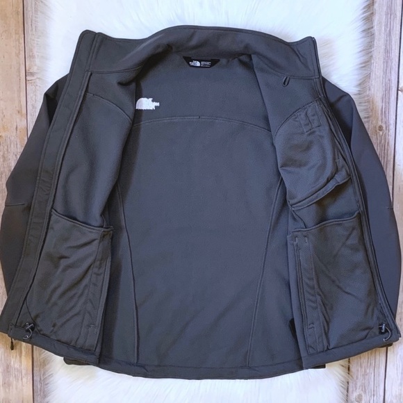 The North Face Women’s Apex Bionic Jacket RTO - Picture 2 of 7